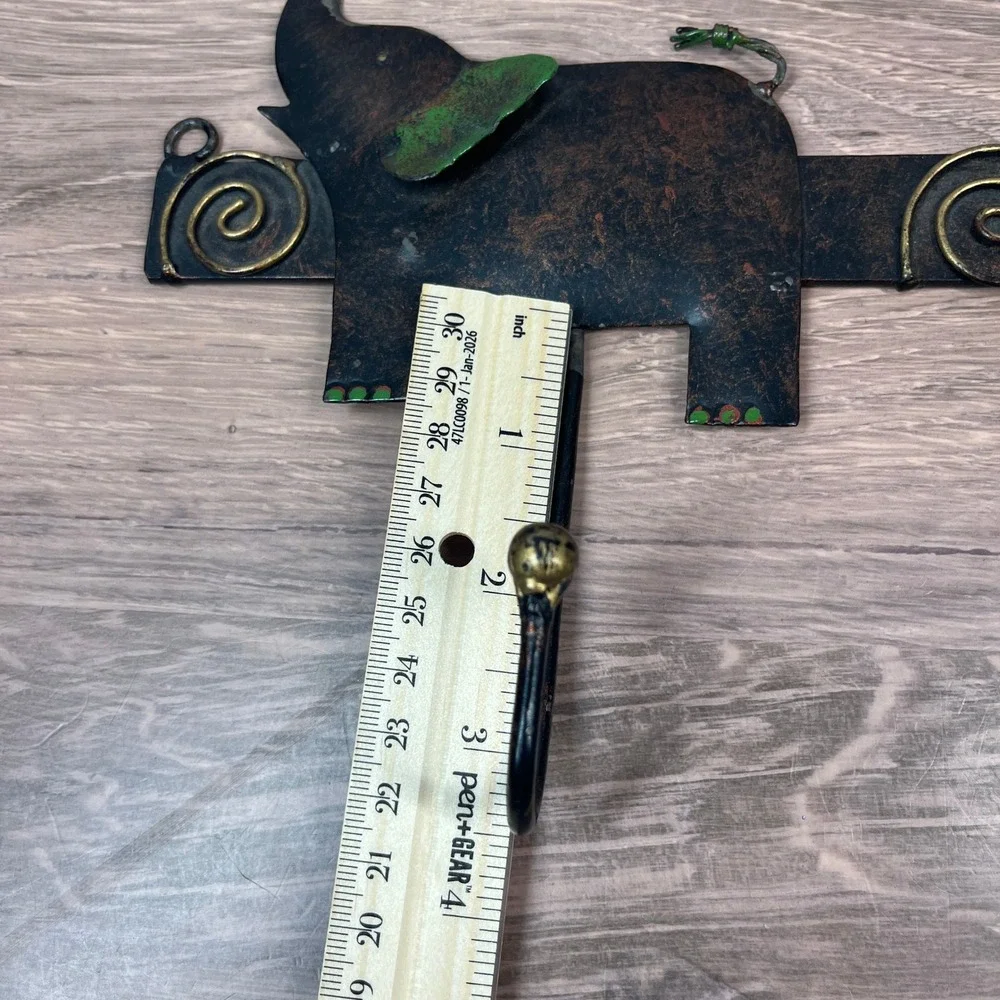 Unbranded handcrafted metal